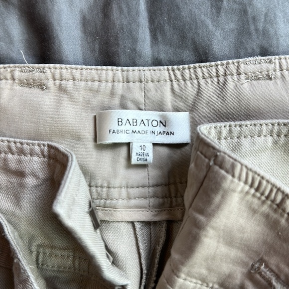 Aritzia Bataton size 10 high rise shorts classical style - Picture 2 of 4